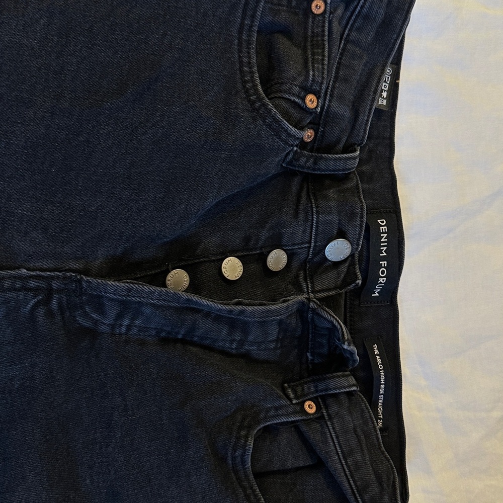 Arlo High Rise - Picture 4 of 4